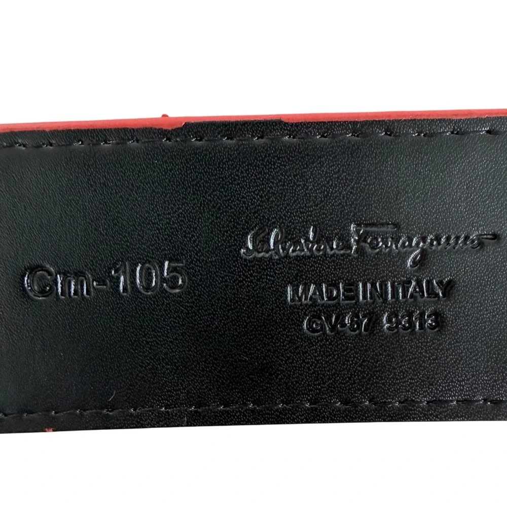 Salvatore Ferragamo Red Gancini Belt‎ Sz 105 Italy Women's Leather